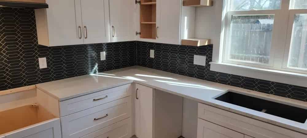 Kitchen Backsplash  Tiling image