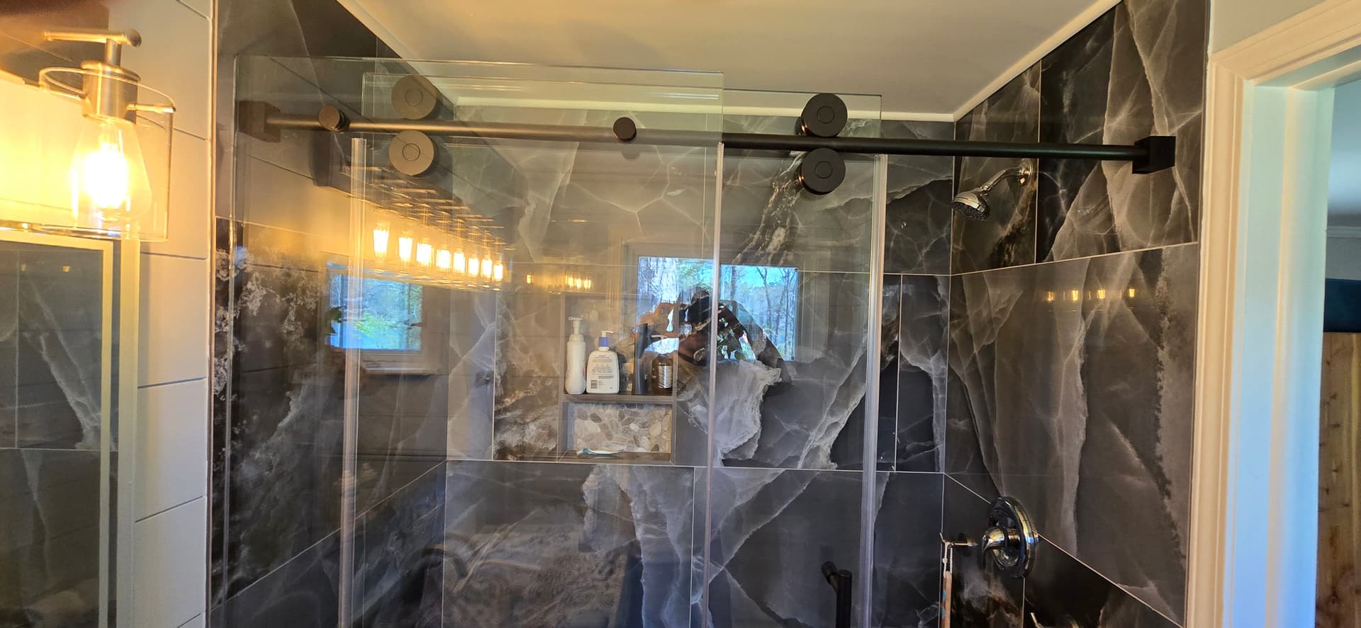 Gallery photos for Style Overhaul for an Elegant Bathroom: Image #1