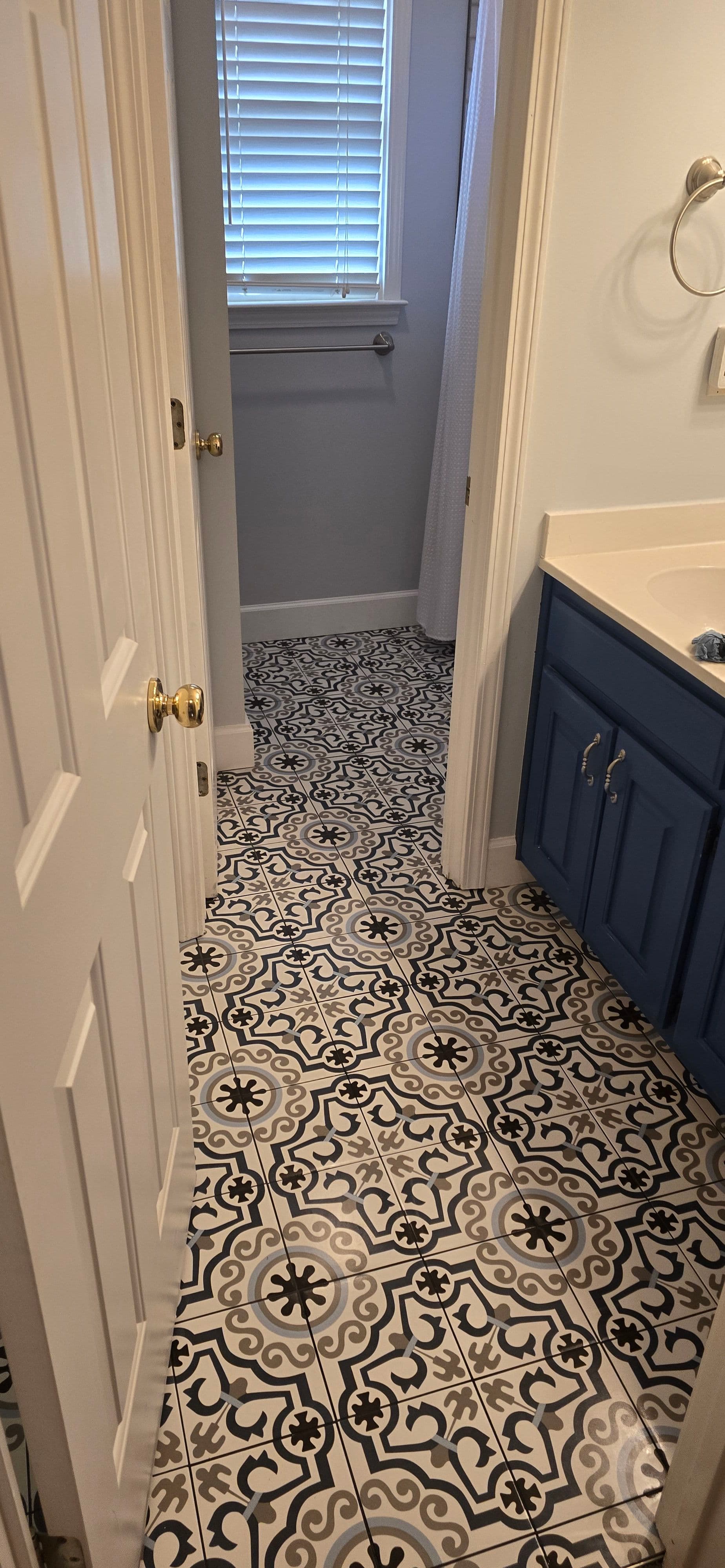 Gallery photos for Bathroom Upgrade with Patterned Tiles: Image #6