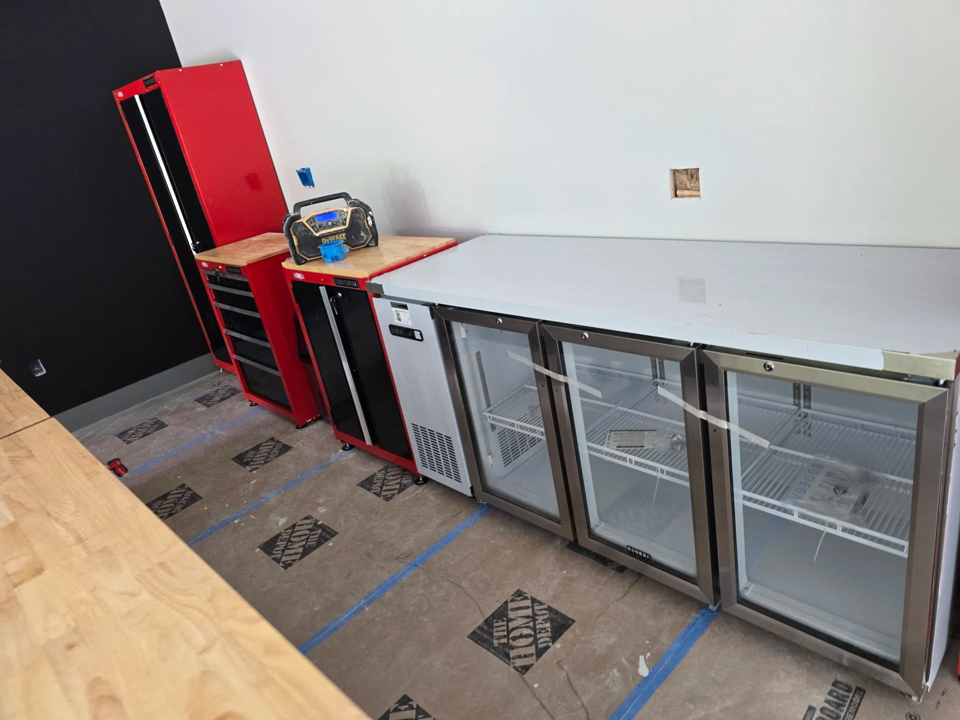 Gallery photos for Garage Man Cave Build with Custom Bar and Entertainment Setup: Image #2
